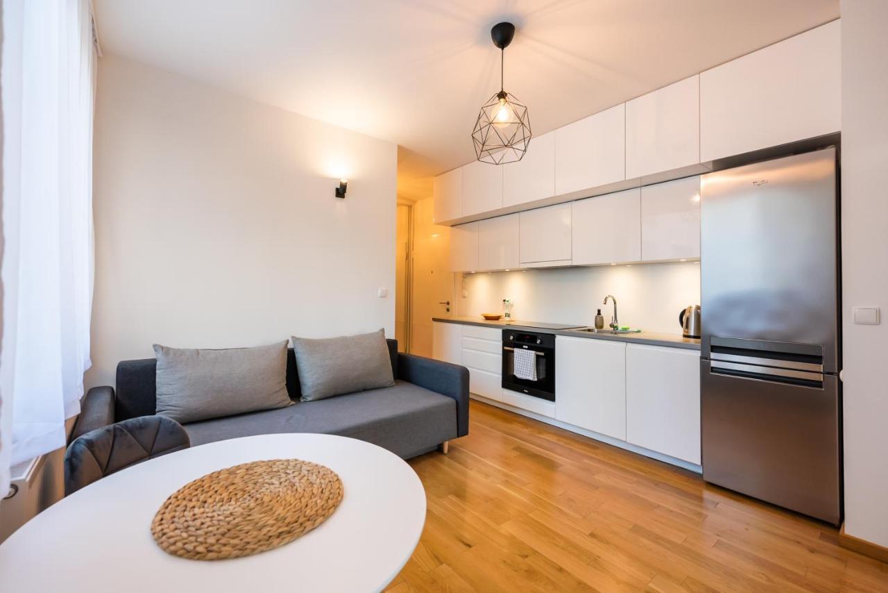 Jaktorowska Comfy Apartment Варшава Екстериор снимка