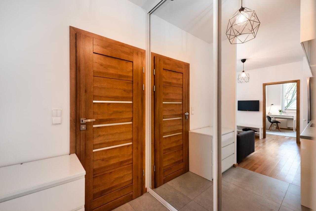 Jaktorowska Comfy Apartment Варшава Екстериор снимка